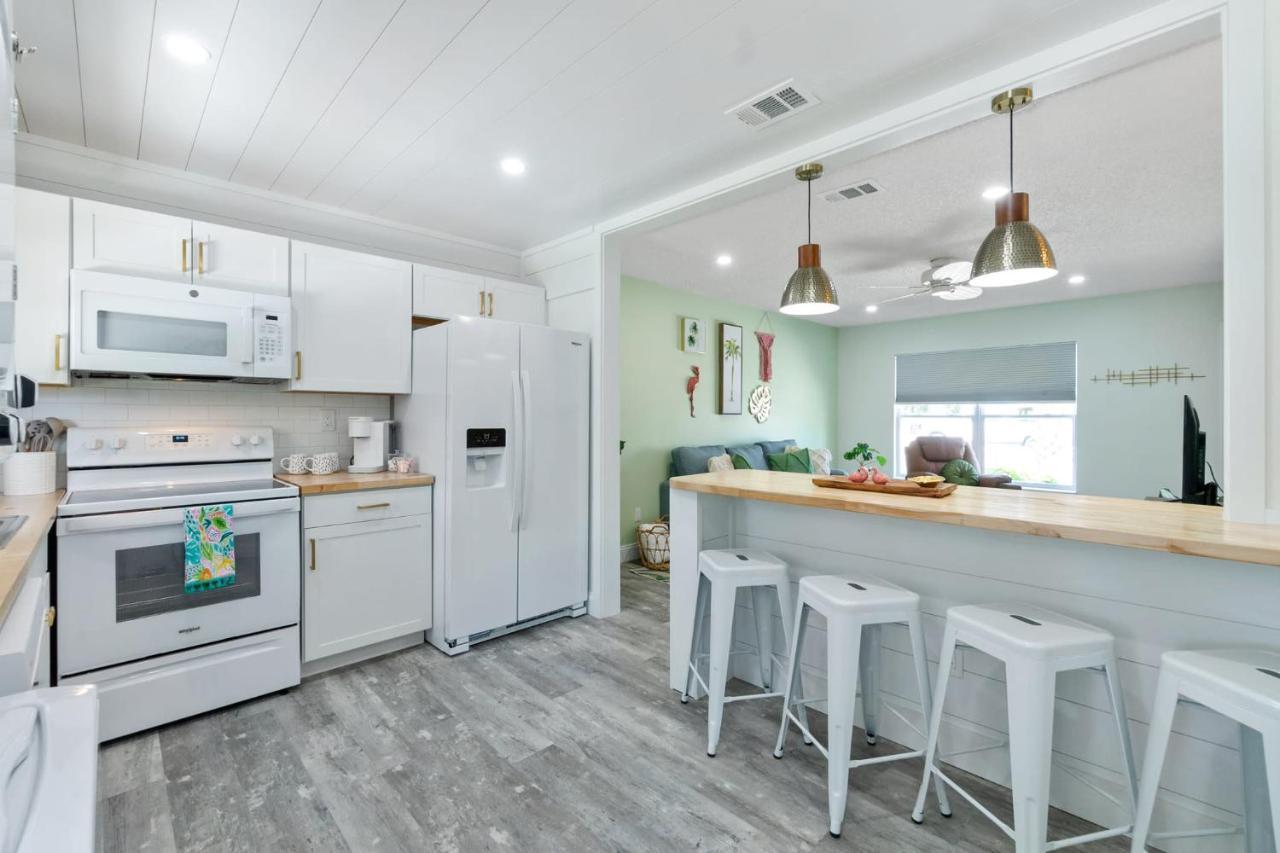Paradise Palms- Tropic Suite- Pool - Steps To Ocean - 10 Min To Downtown Saint Augustine Eksteriør billede